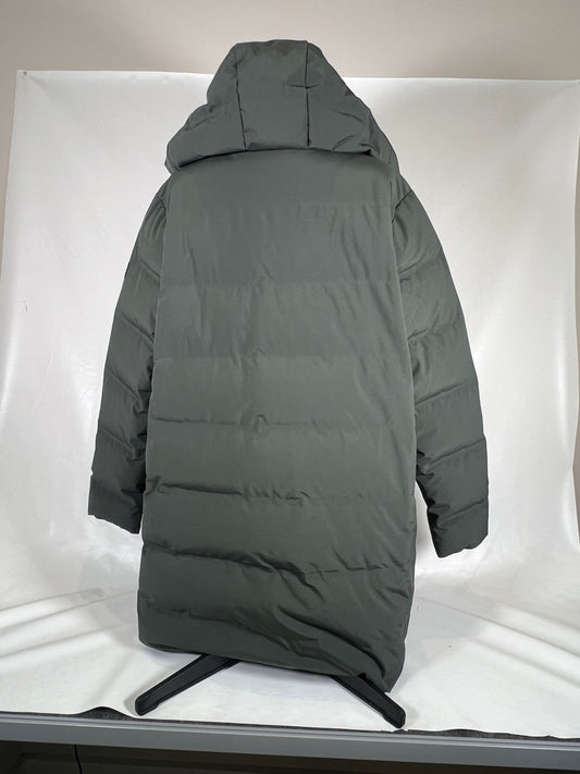 GREEN Macpac Narvi down filled coat size 16 MP0057 $75