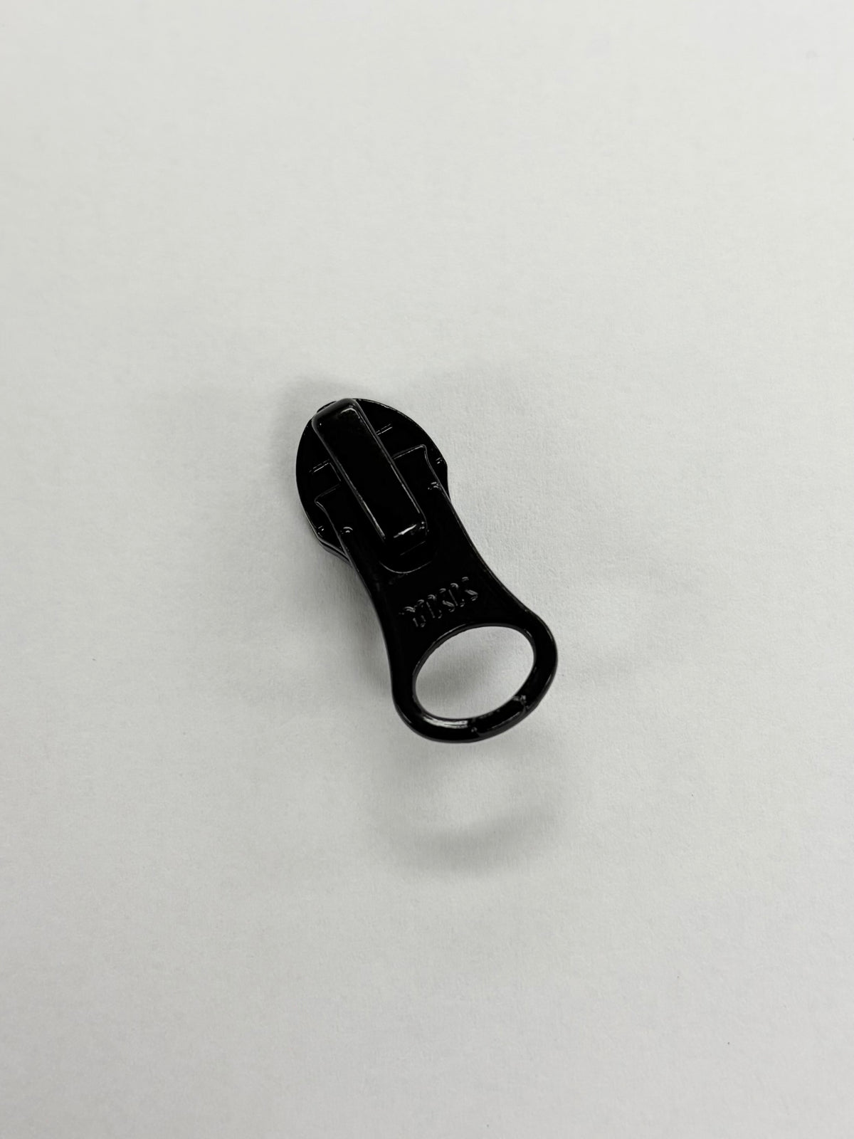 In-reverse standard slider for No.5 YKK coil zips