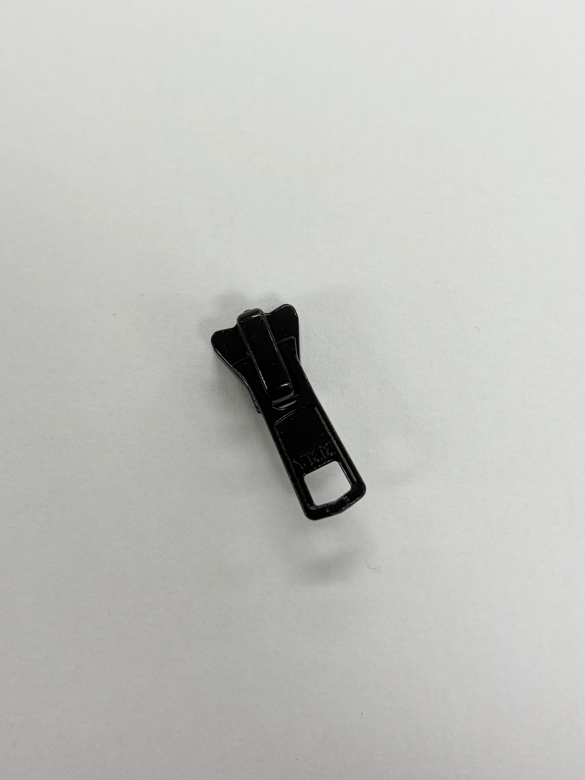 Standard slider for YKK Vislon zips