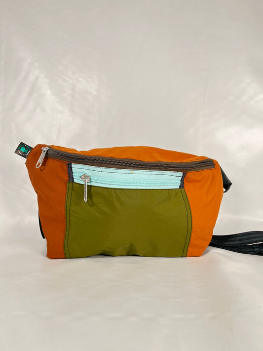 Pack down bum bag CD35