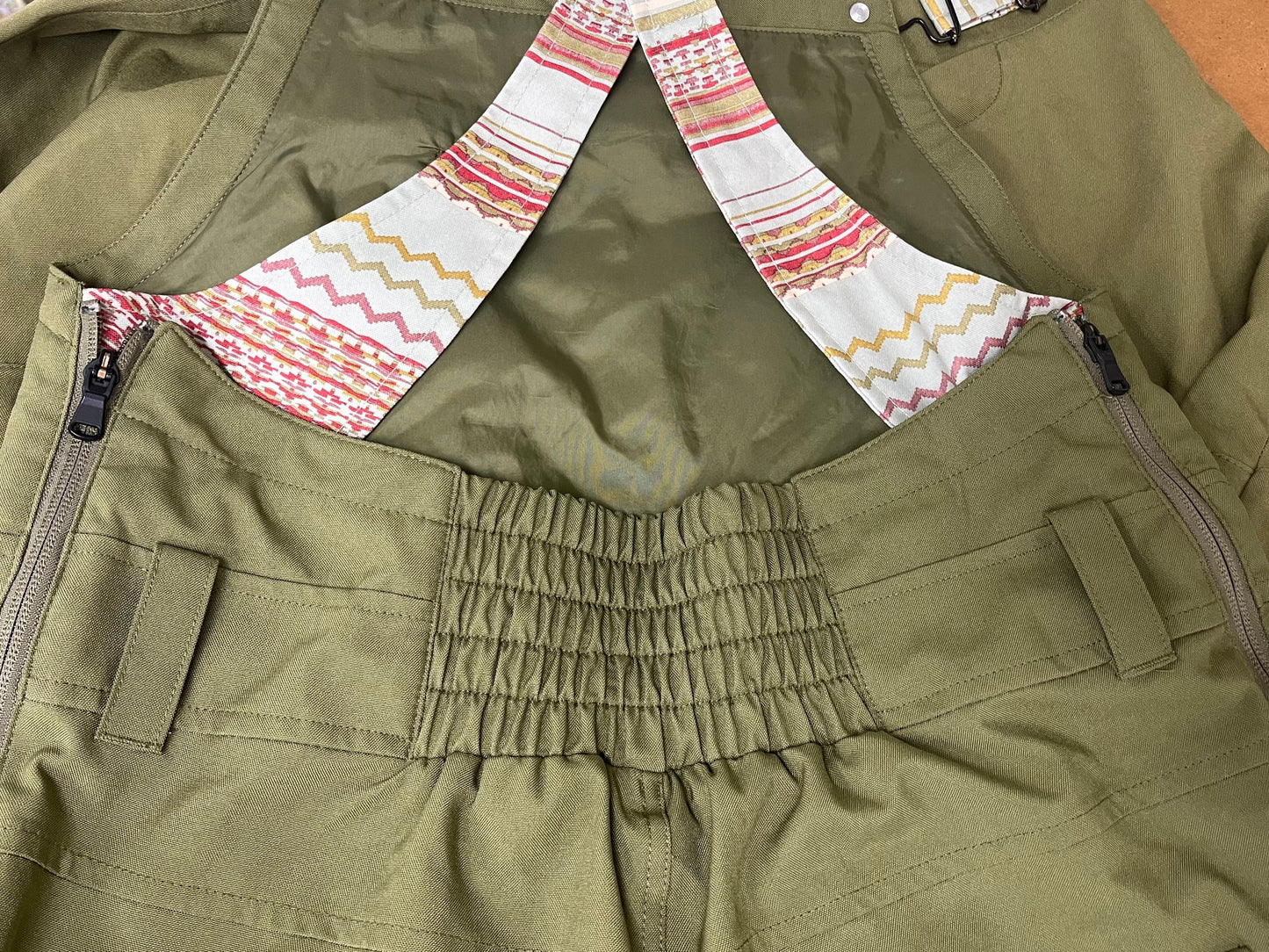 Wmns burton ski bib, size M, $95, BTN0015