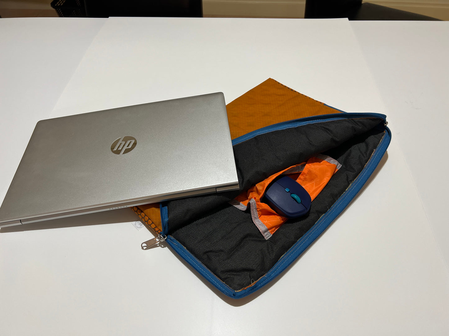 Large laptop case suits 15.6" notebooks